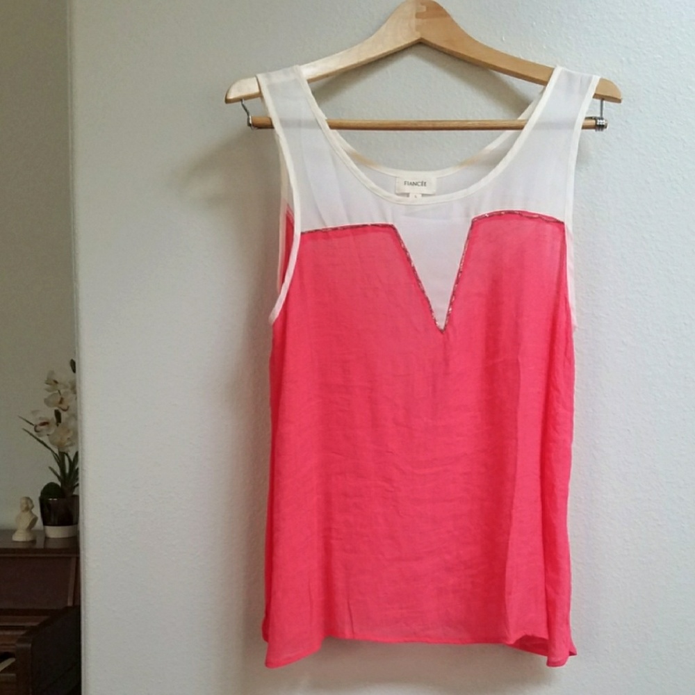 EUC Fiancee Coral/Cream Sleeveless Blouse LARGE